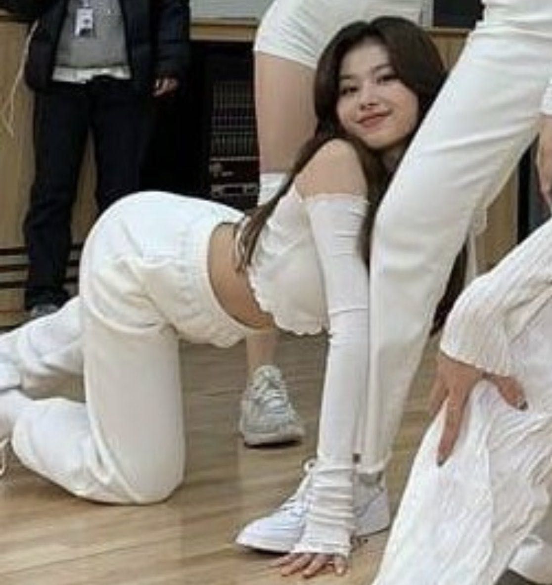 68747470733a2f2f696d672e776174747061642e636f6d2f73746f72795f70617274732f313038353435383132392f696d616765732f313638386135306664636565366161653132363239383638313933302e6a7067