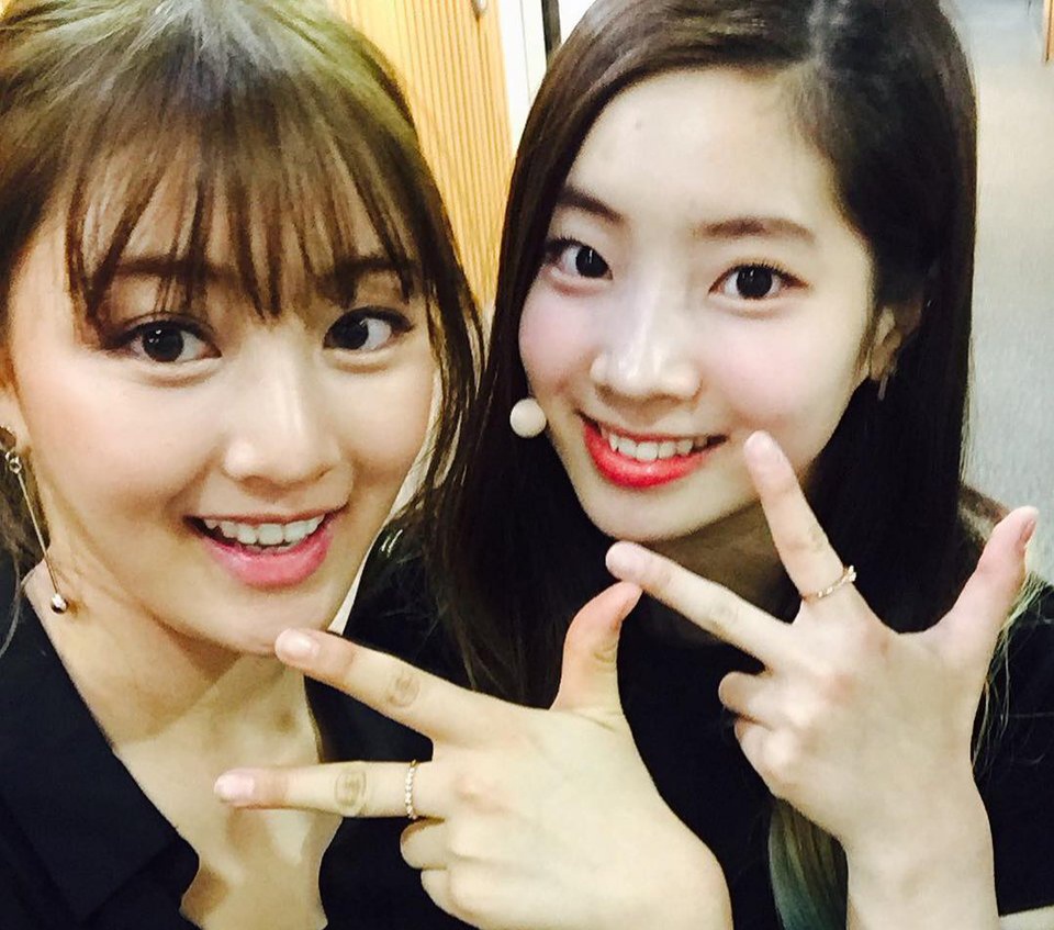 Which members of Twice seem the least close with each other? - Quora