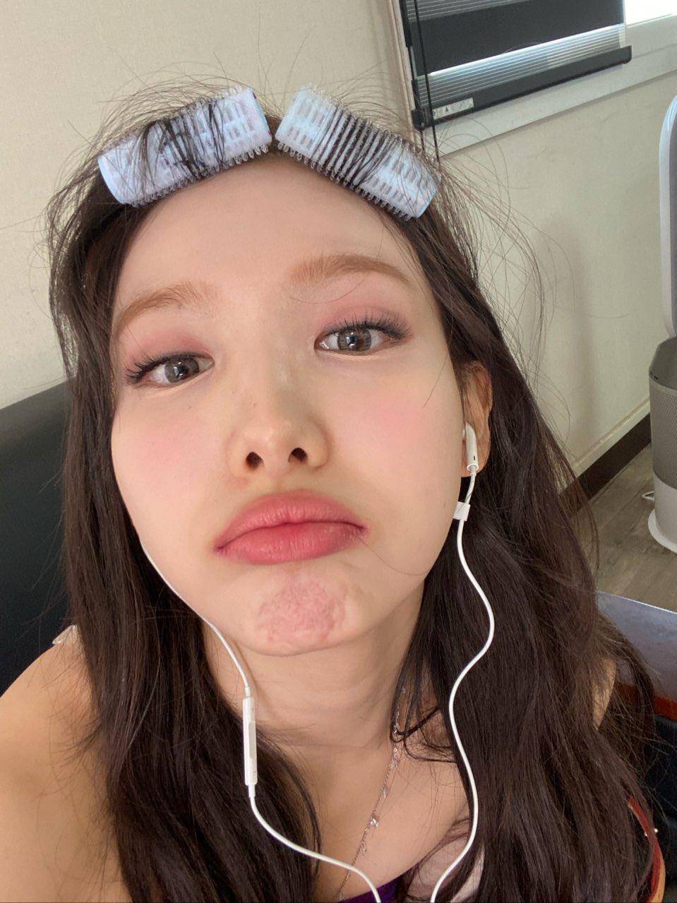 G:\Marc\New folder\[075] Nayeon - Club Cum.jpg